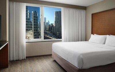 Embassy Suites by Hilton Chicago Downtown Magnificent Mile