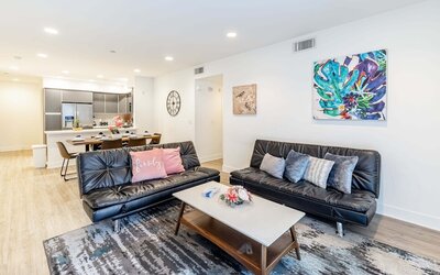 Fully furnished 3 Bedroom Apartment on Poinsettia Place 3 Apts by RedAwning