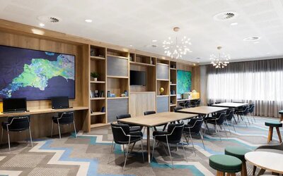 Working station perfect for co-working at the Hampton by Hilton Bristol Airport.