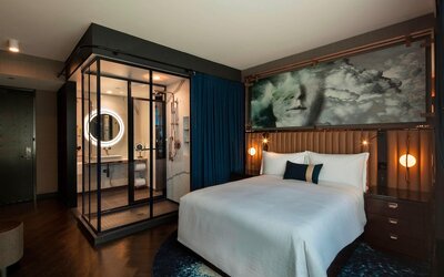 Hotel EMC2, Autograph Collection