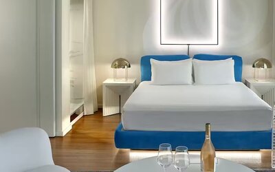 The Valorian Los Angeles, Curio Collection by Hilton