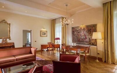 Comfortable living room perfect as workspace at the Grand Hotel Villa Torretta Milan Sesto, Curio Collection.