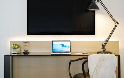 The Chicago Hotel Collection Ambassador Gold Coast