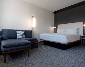 Courtyard by Marriott Marina del Rey