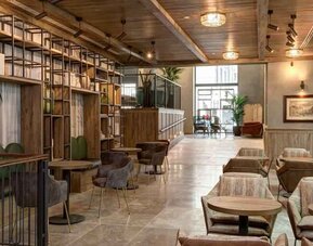 Hotel workspace perfect for co-working at the DoubleTree by Hilton Rome Monti.