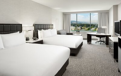 Hilton Woodland Hills / Los Angeles