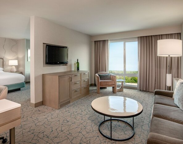 DoubleTree by Hilton Chicago - North Shore Conference Center