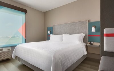avid hotel Chicago O’Hare – Des Plaines by IHG
