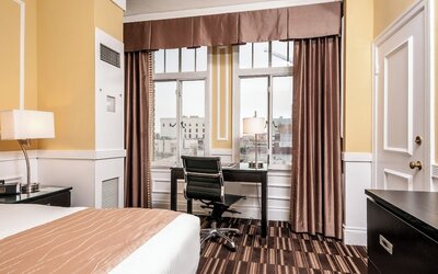 The Pickwick Hotel