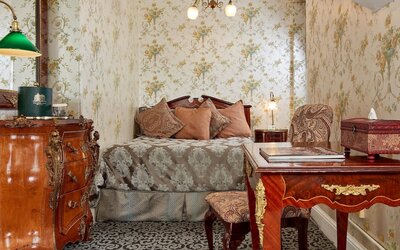 Queen Anne Hotel