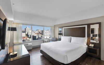 Holiday Inn Golden Gateway by IHG