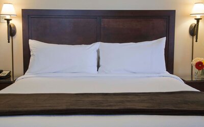 Executive Hotel Vintage Court