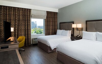 Hampton Inn & Suites Miami Wynwood Design District