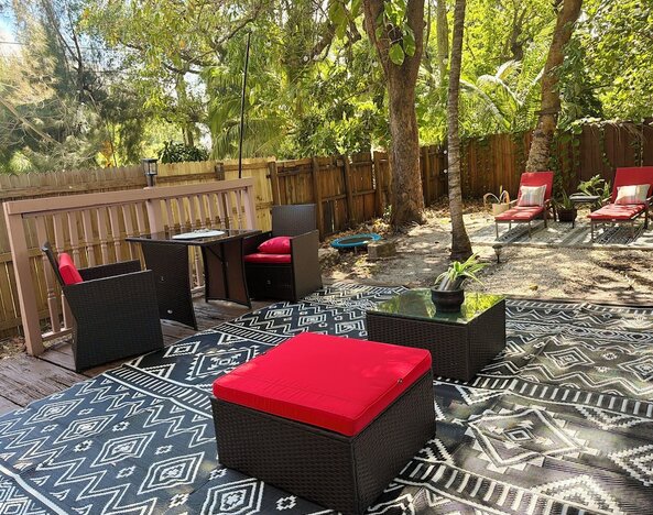 The Coconut Grove Hideaway