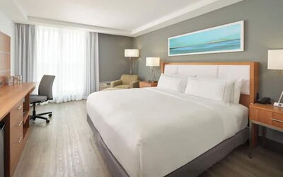 DoubleTree by Hilton Miami North I-95