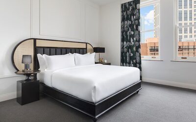The Candler Hotel Atlanta, Curio Collection by Hilton