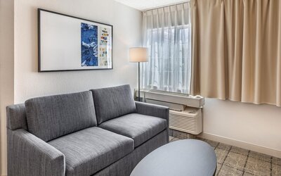 Sonesta Simply Suites Las Vegas Convention Center