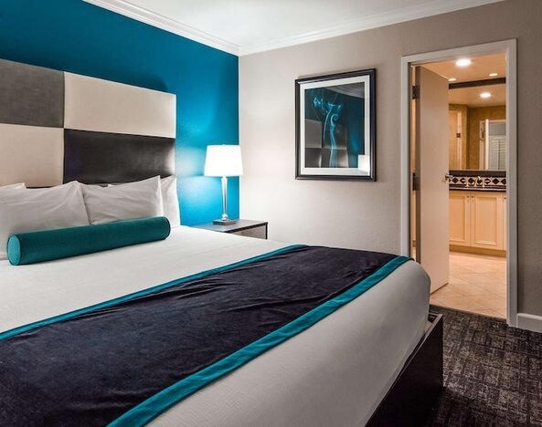 Best Western Plus Casino Royale - Center Strip