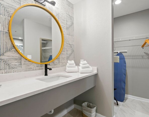 Newly Renovated Atlanta Gem Central Buckhead Apt