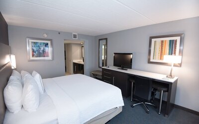 Fairfield Inn and Suites by Marriott Atlanta Airport North