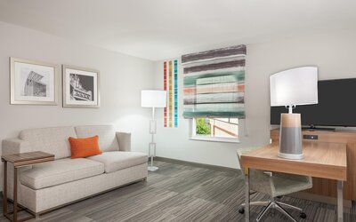 Hampton Inn & Suites Atlanta Buckhead Place
