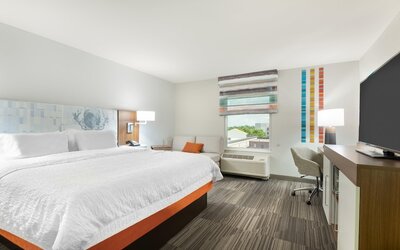 Hampton Inn & Suites Atlanta Buckhead Place