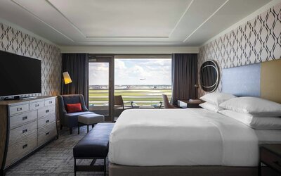 Renaissance Concourse Atlanta Airport Hotel
