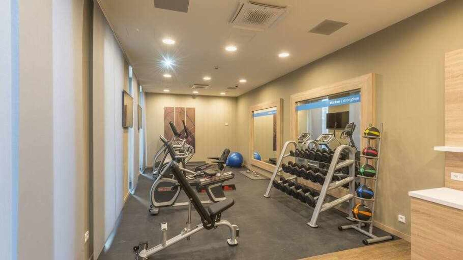 Small fitness center at the Hampton by Hilton Frankfurt Airport.