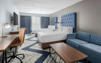 Room, Multiple Beds, City View