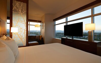 Hyatt Place Las Vegas at Silverton Village