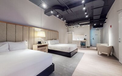 Studio 154 Luxury Hotel