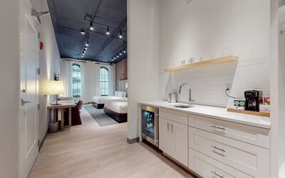 Studio 154 Luxury Hotel