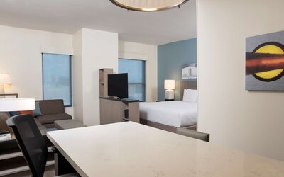 Hyatt House Austin/Downtown