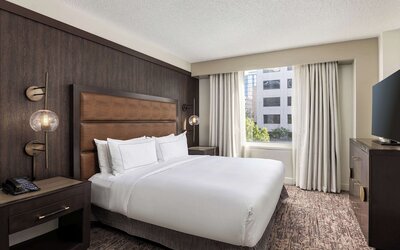DoubleTree Suites by Hilton Austin Downtown Capitol