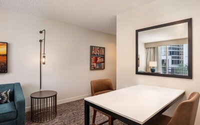 DoubleTree Suites by Hilton Austin Downtown Capitol
