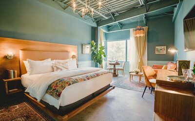 The Frances Modern Inn