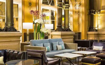 Comfortable hotel workspace with sofa at the Hilton Paris Opera.