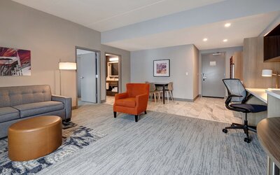 Home2 Suites Downtown Nashville/Metrocenter