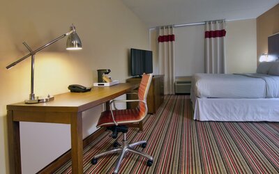 Four Points by Sheraton Nashville Airport