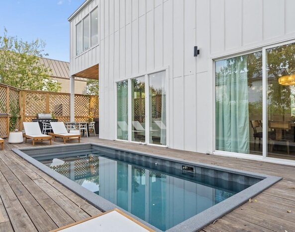 Luxury Group Retreat - Pool, Hot Tub, EV Charger