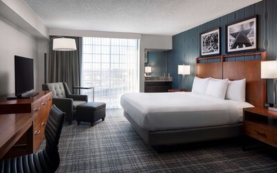 Embassy Suites by Hilton Austin Central