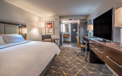 Holiday Inn New Orleans - Downtown Superdome by IHG