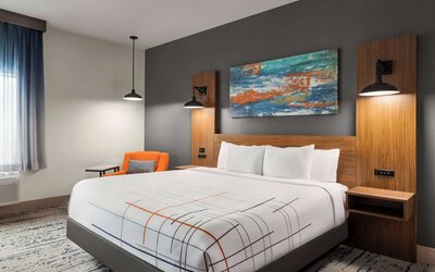 La Quinta Inn & Suites By Wyndham Austin South