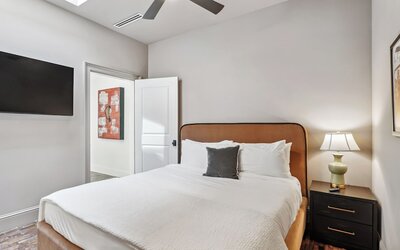 The Mary Beth Hotel & Gallery