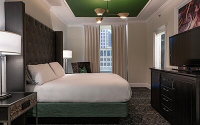 Le Pavillon, New Orleans, a Tribute Portfolio Hotel by Marriott