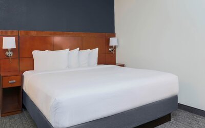 Courtyard by Marriott Austin Airport