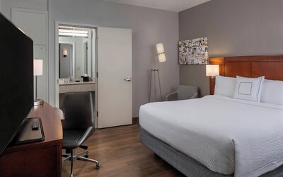 Courtyard by Marriott New Orleans Near the French Quarter