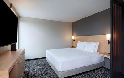 Hyatt Place Austin / Lake Travis / Four Points
