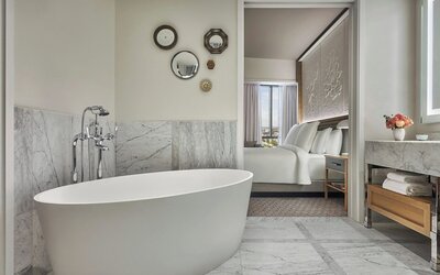 Four Seasons Hotel New Orleans