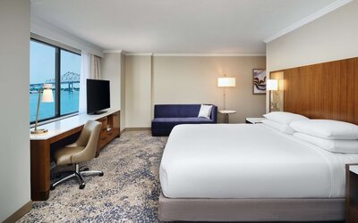 Hilton New Orleans Riverside